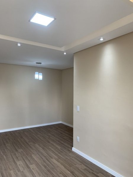 خدمات دهانات مائية جدة | تركيب وصبغ دهانات عالية الجودة